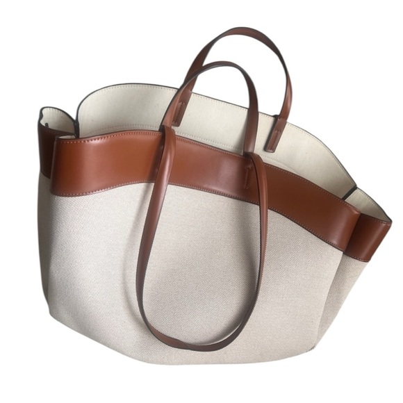 ZARA Elegant Tan and Cream Women's Tote Bag - Picture 9 of 9